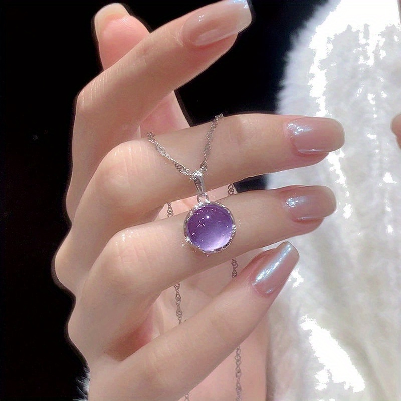 Women's Purple Oval Pendant Necklace — Stylish Accessory